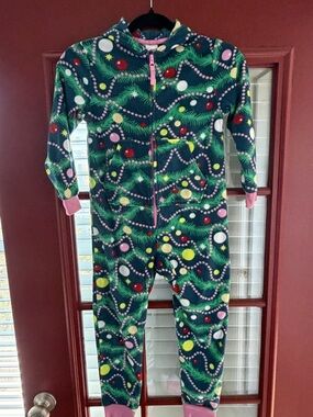 Cat & Jack Kids Holiday Tree Print One-Piece Pajama Set